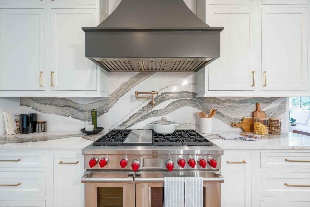 6 bedroom, 7 bathroom, 9,679 sq ft single family residence for sale at 5720 Riverside Drive, Atlanta, GA 30327 — photo 9