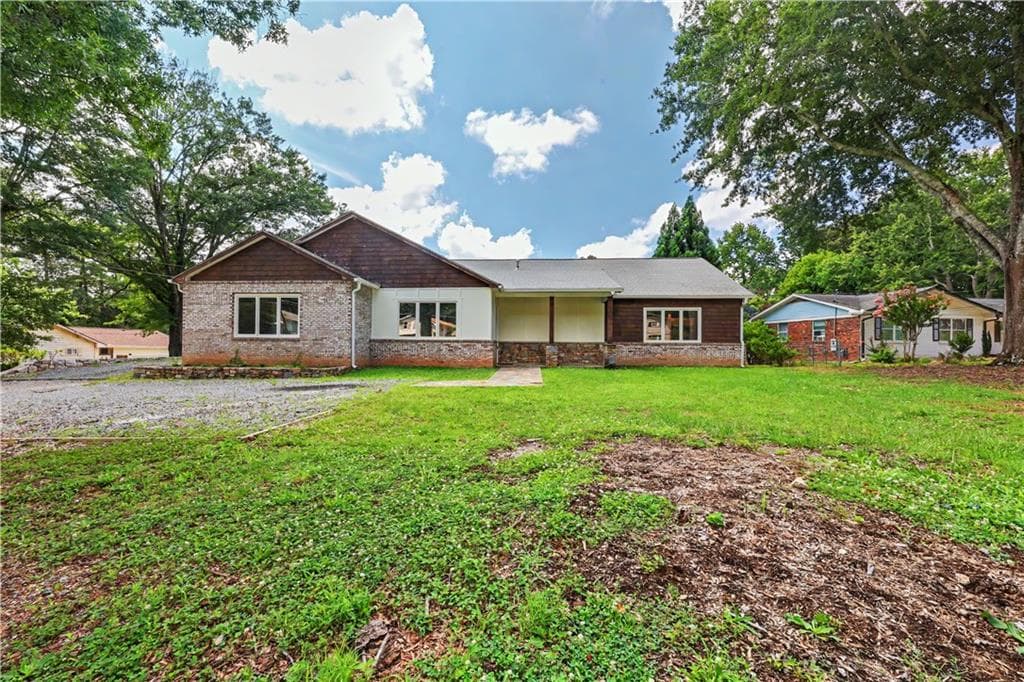 3 bedroom, 3 bathroom, 3,124 sq ft single family residence for rent at 2909 Jones Mill Road, Atlanta, GA 30360 for $3,000 a month — photo 1 of 45