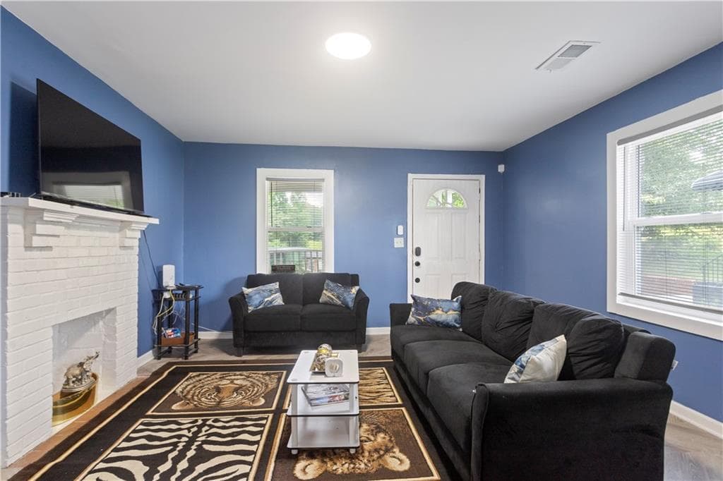 duplex for sale at 537 W Lake Avenue, Atlanta, GA 30318 — photo 3