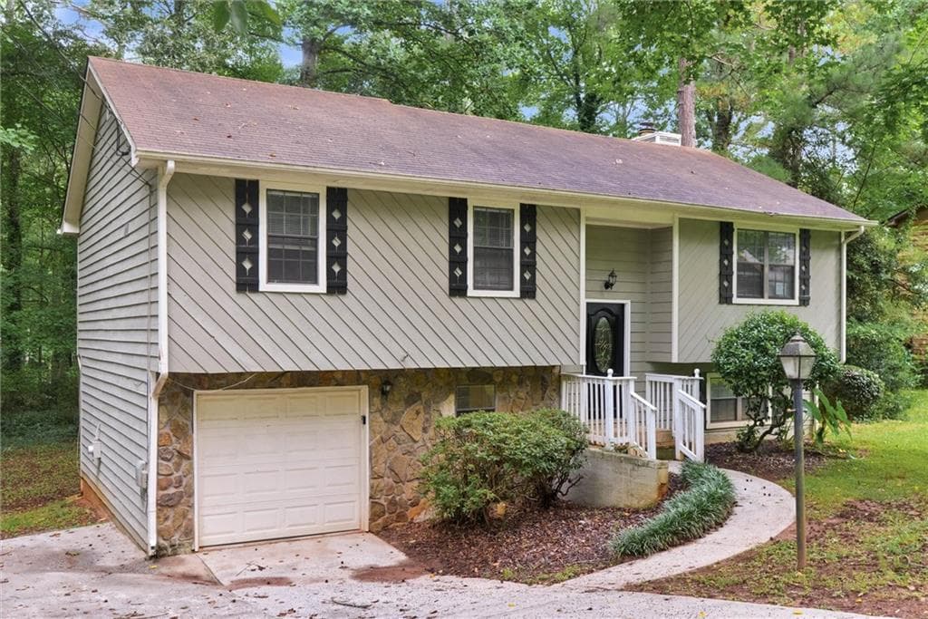 4 bedroom, 2 bathroom, 1,616 sq ft single family residence for sale at 3429 Tarragon Drive, Decatur, GA 30034 — photo 3