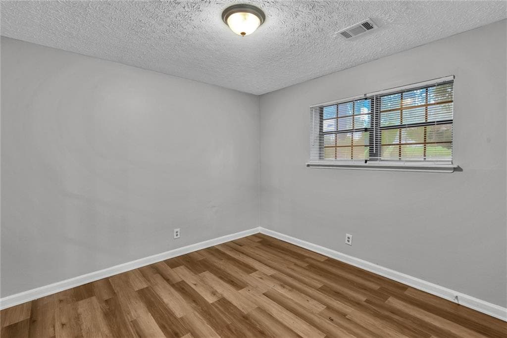 4 bedroom, 2 bathroom, 1,616 sq ft single family residence for sale at 3429 Tarragon Drive, Decatur, GA 30034 — photo 7