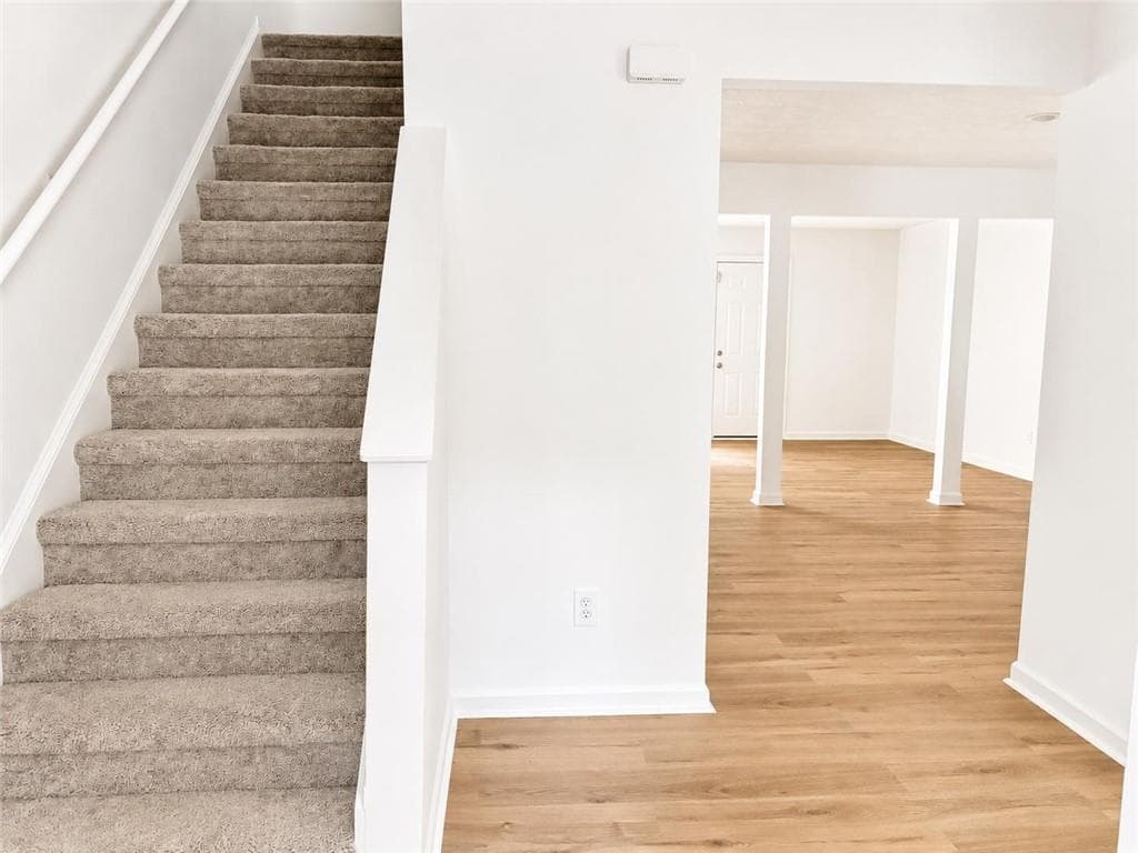 3 bedroom, 3 bathroom, 1,560 sq ft townhouse for sale at 3511 Waldrop Trail, Decatur, GA 30034 — photo 2