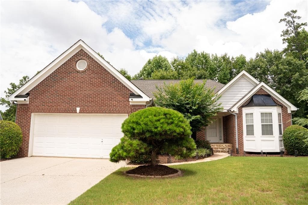 4 bedroom, 3 bathroom, 2,503 sq ft single family residence for sale at 3604 Dunbar Lane, Suwanee, GA 30024 — photo 2