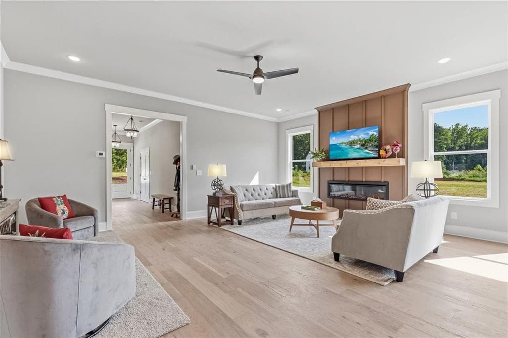4 bedroom, 5 bathroom, 2,699 sq ft single family residence for sale at 5424 Oak Manor Way, Murrayville, GA 30564 — photo 9