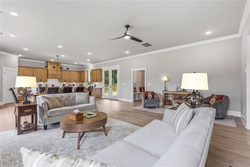 4 bedroom, 5 bathroom, 2,699 sq ft single family residence for sale at 5424 Oak Manor Way, Murrayville, GA 30564 — photo 10
