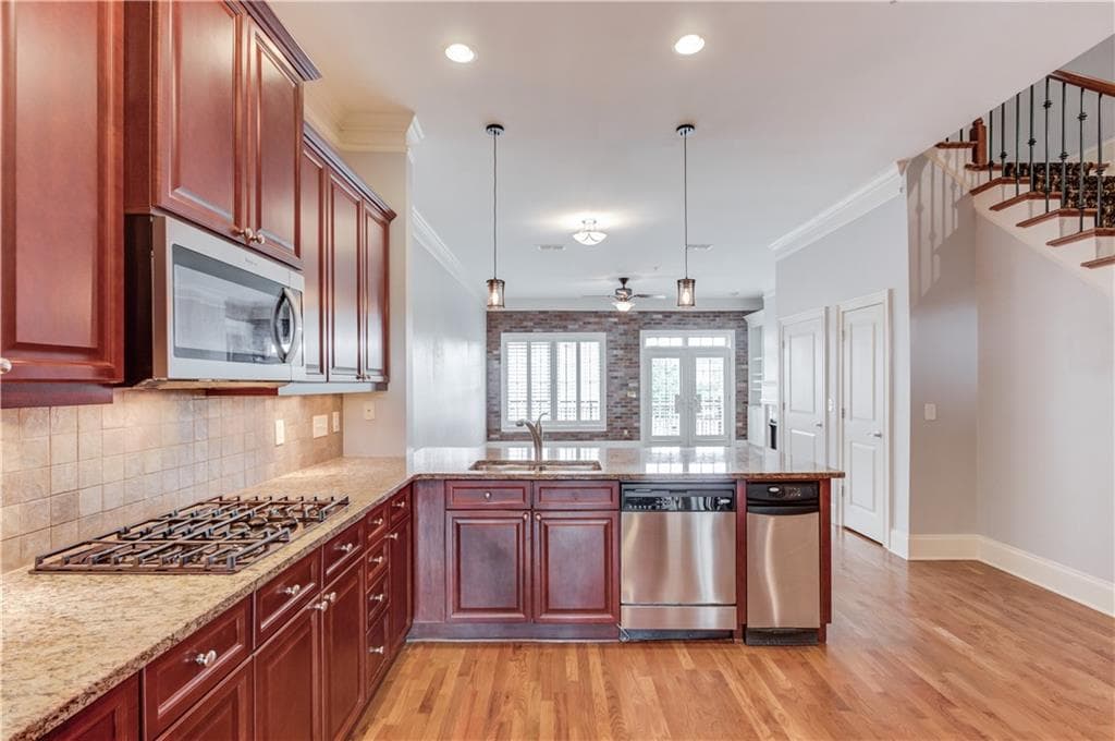 2 bedroom, 3 bathroom, 2,080 sq ft condominium for sale at 340 Town Center Avenue 215, Suwanee, GA 30024 — photo 6