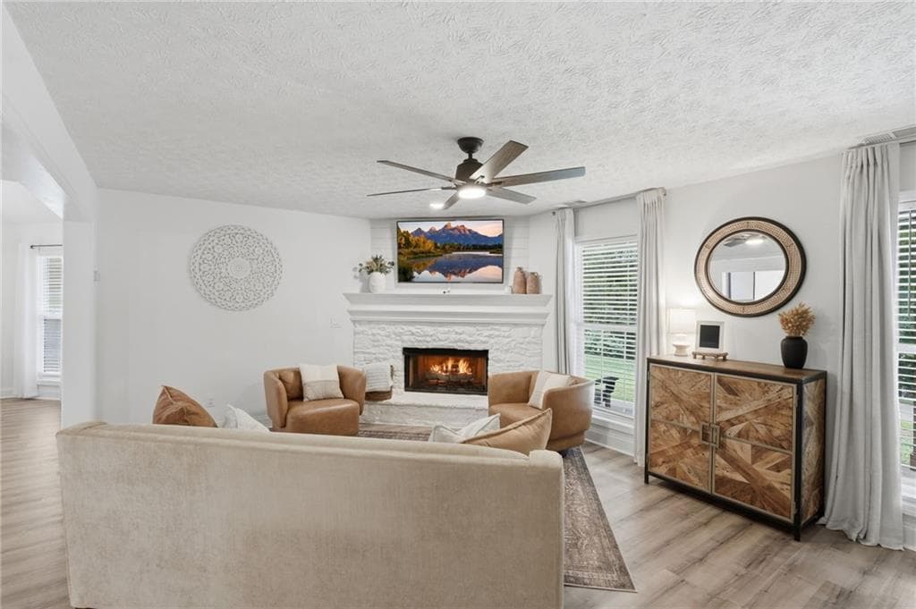 3 bedroom, 3 bathroom, 2,571 sq ft single family residence under contract at 758 Mayapple Glen, Dawsonville, GA 30534 — photo 9
