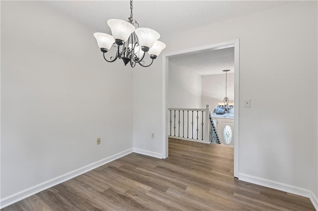 3 bedroom, 2 bathroom, 3,033 sq ft single family residence under contract at 18 Misty Ridge Place, Hiram, GA 30141 — photo 10