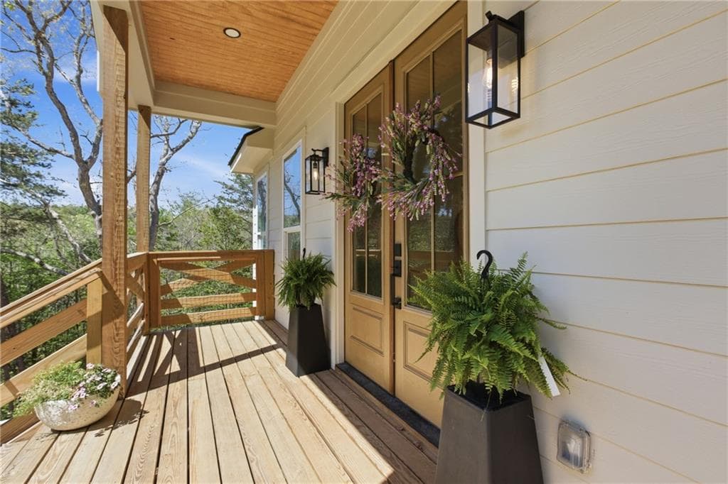 4 bedroom, 3 bathroom, 2,688 sq ft single family residence under contract at 1655 Pardue Mill Road, Demorest, GA 30535 — photo 4