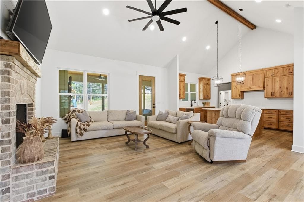 4 bedroom, 3 bathroom, 2,688 sq ft single family residence under contract at 1655 Pardue Mill Road, Demorest, GA 30535 — photo 10