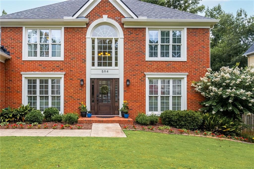 6 bedroom, 4 bathroom, 4,276 sq ft single family residence under contract at 594 Delphinium Boulevard, Acworth, GA 30102 — photo 6
