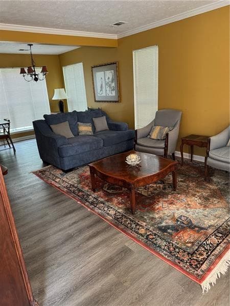 3 bedroom, 3 bathroom, 1,827 sq ft single family residence for sale at 2578 Shadowbrook Drive, Decatur, GA 30034 — photo 4
