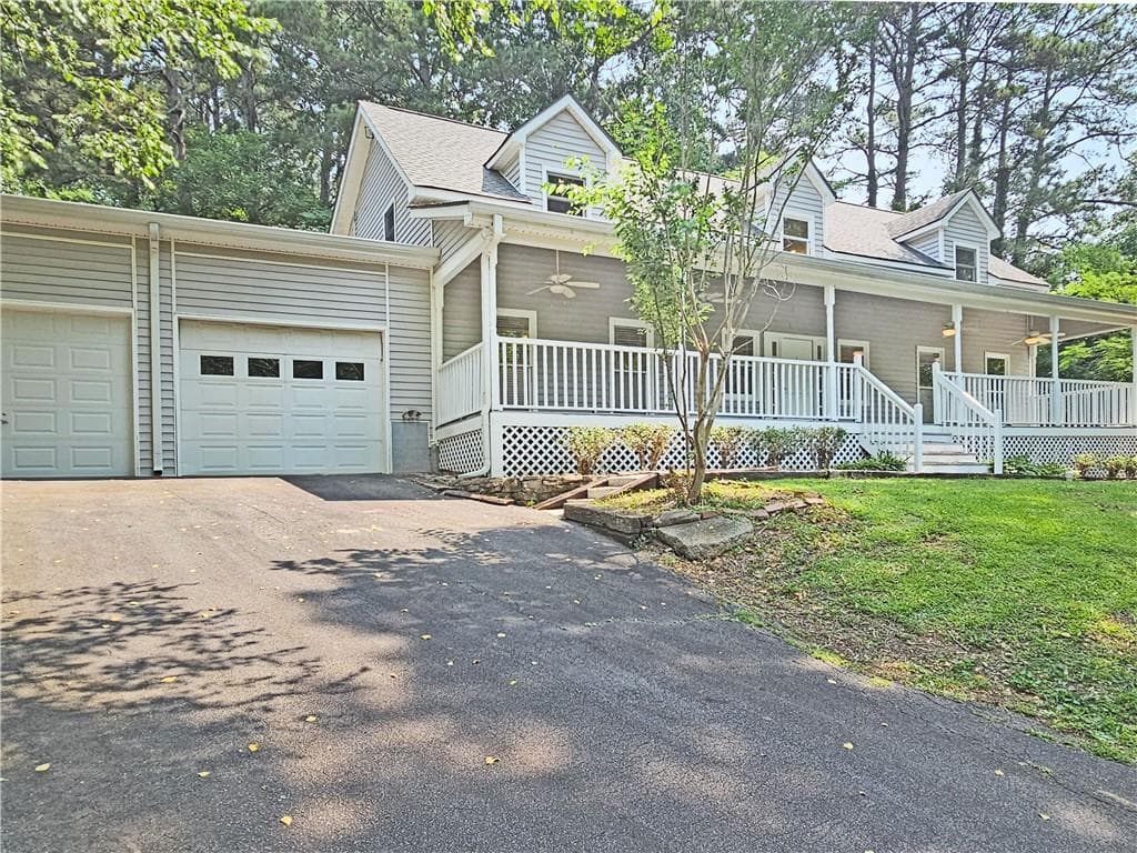 4 bedroom, 3 bathroom, 2,275 sq ft single family residence for rent at 1653 Wildwood Road, Marietta, GA 30062 for $2,850 a month — photo 5