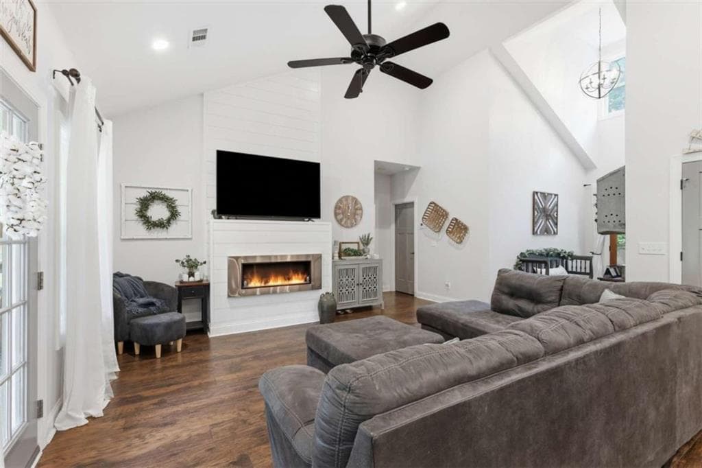 4 bedroom, 2 bathroom, 2,154 sq ft single family residence for sale at 70 Stone Hearth Drive, Cleveland, GA 30528 — photo 5