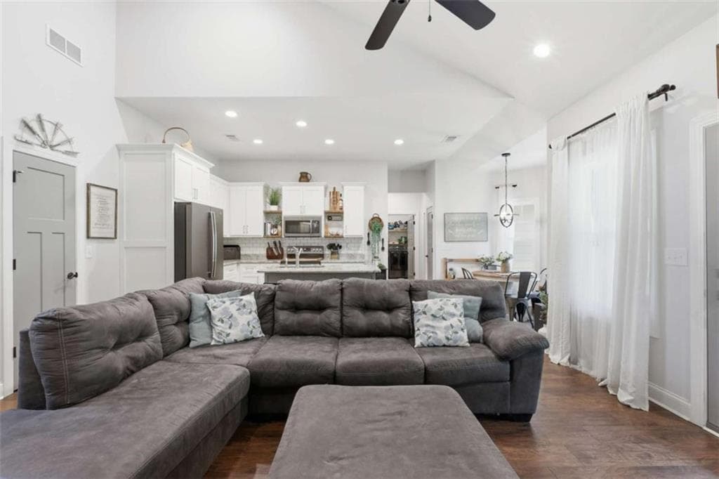 4 bedroom, 2 bathroom, 2,154 sq ft single family residence for sale at 70 Stone Hearth Drive, Cleveland, GA 30528 — photo 7