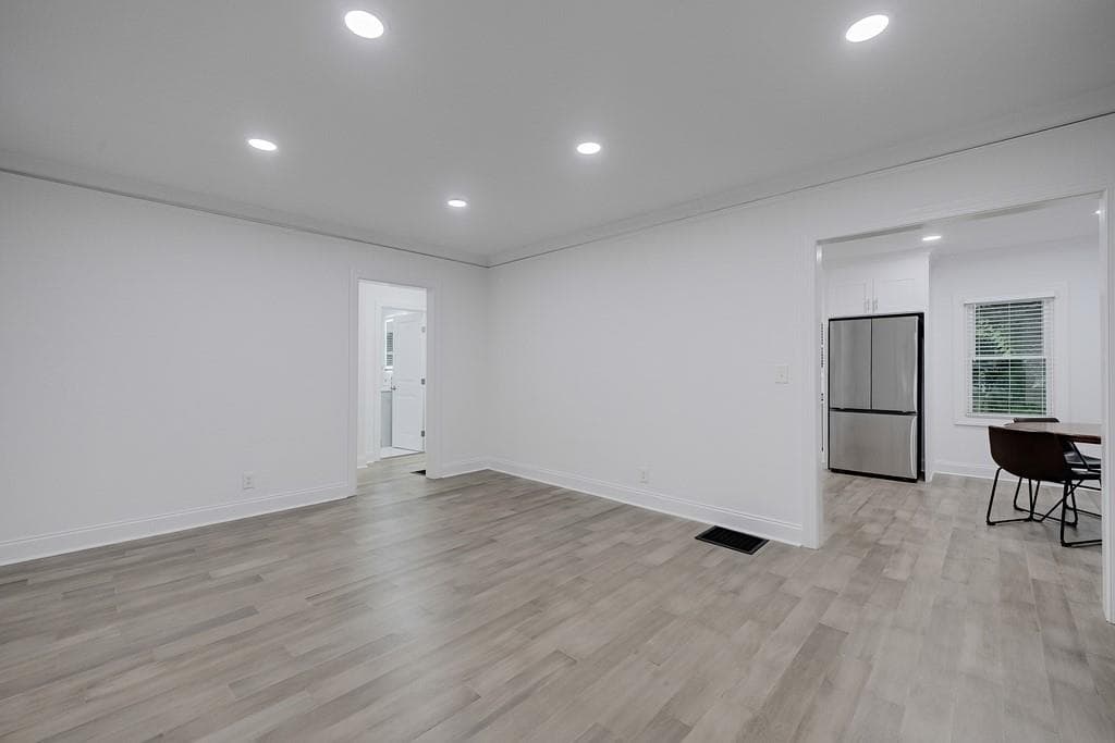 3 bedroom, 3 bathroom, 2,800 sq ft single family residence for rent at 593 Lynnhaven Drive, Atlanta, GA 30310 for $3,000 a month — photo 9