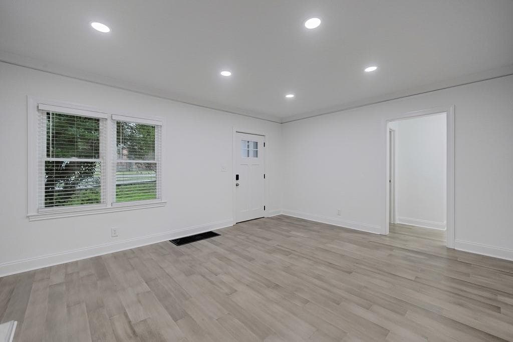 3 bedroom, 3 bathroom, 2,800 sq ft single family residence for rent at 593 Lynnhaven Drive, Atlanta, GA 30310 for $3,000 a month — photo 10