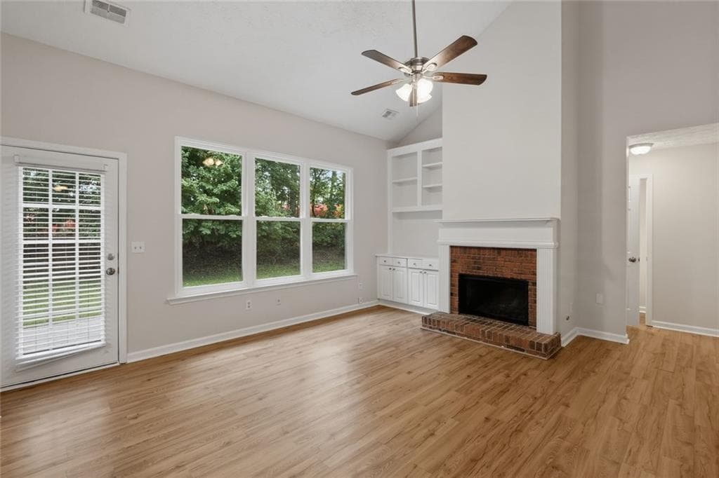 3 bedroom, 3 bathroom, 1,740 sq ft single family residence for sale at 3130 Windsor Gate Run Run, Duluth, GA 30096 — photo 2