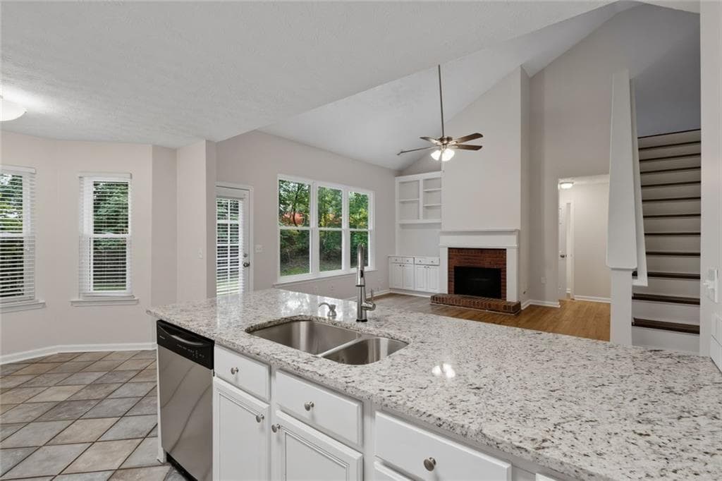 3 bedroom, 3 bathroom, 1,740 sq ft single family residence for sale at 3130 Windsor Gate Run Run, Duluth, GA 30096 — photo 7