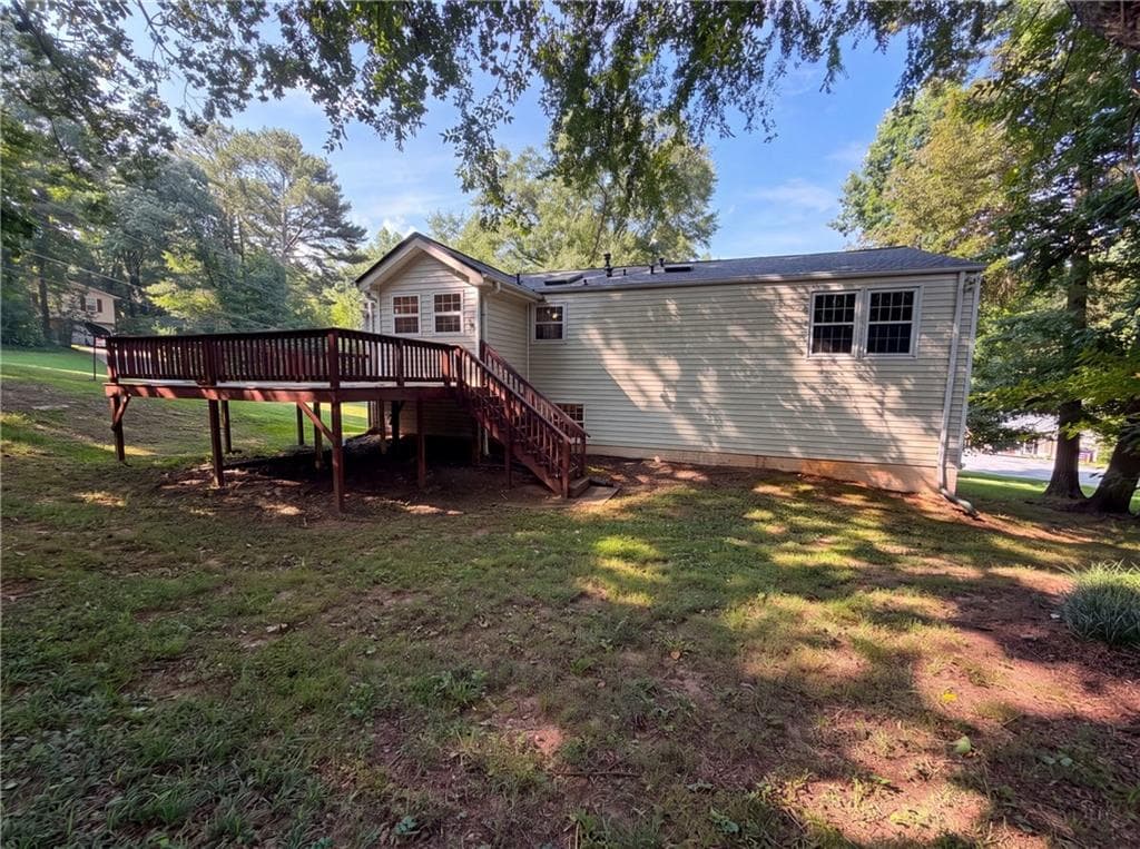 3 bedroom, 3 bathroom, 2,640 sq ft single family residence under contract at 1346 Fairfield Drive, Lilburn, GA 30047 — photo 5
