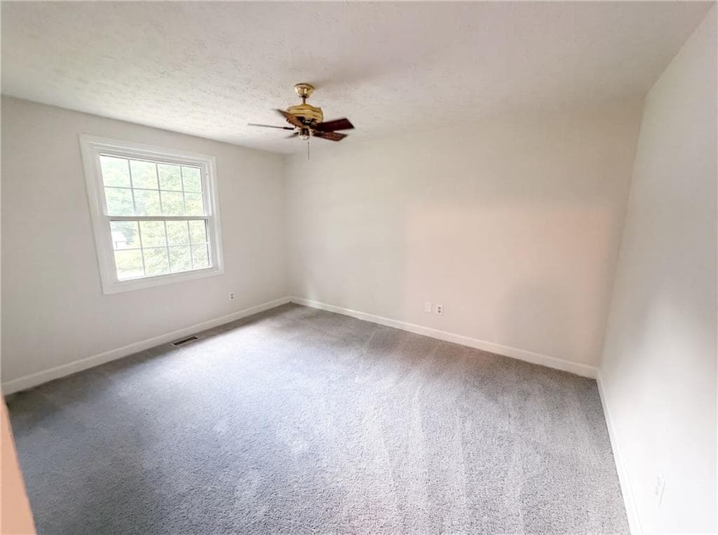 3 bedroom, 3 bathroom, 2,640 sq ft single family residence under contract at 1346 Fairfield Drive, Lilburn, GA 30047 — photo 9