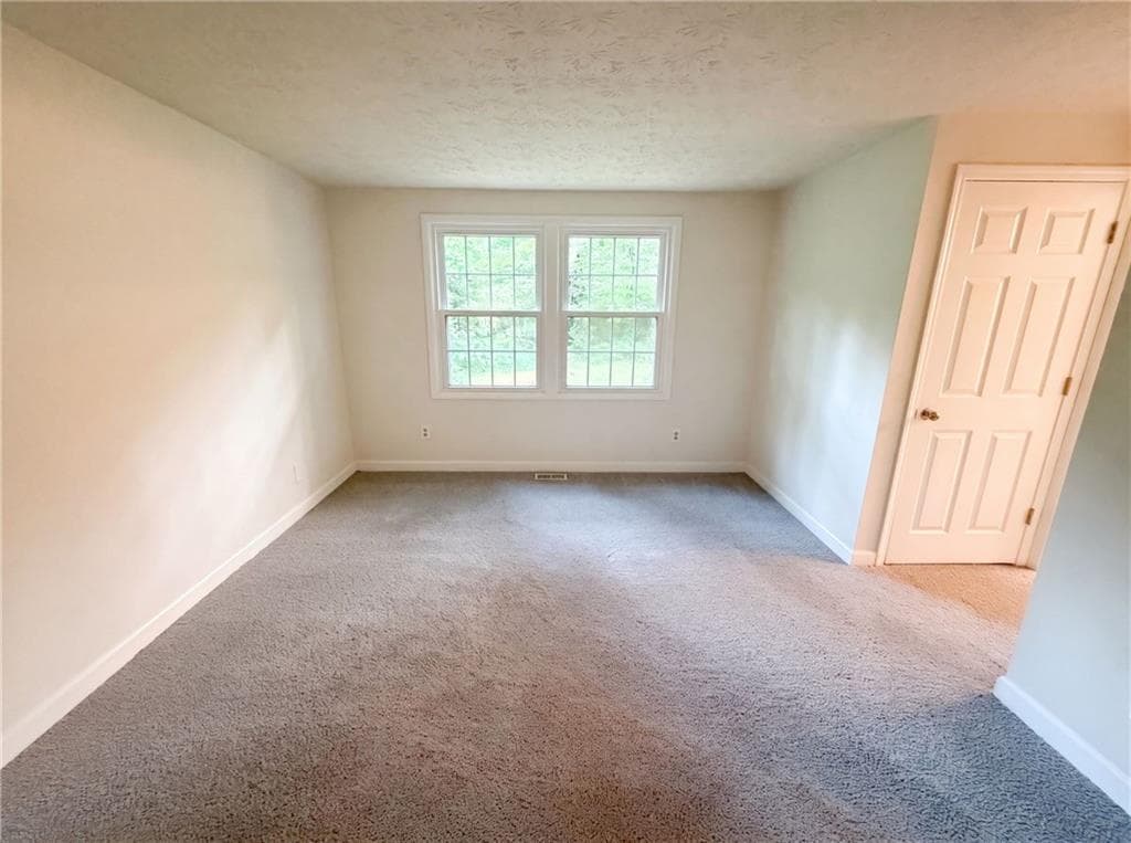 3 bedroom, 3 bathroom, 2,640 sq ft single family residence under contract at 1346 Fairfield Drive, Lilburn, GA 30047 — photo 10