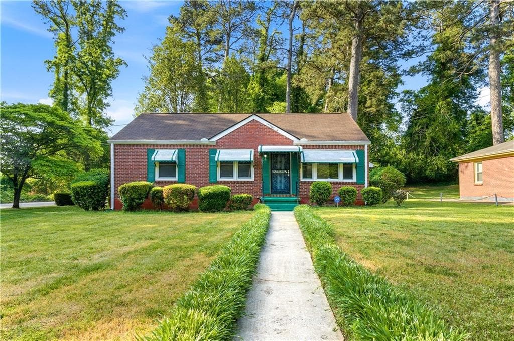 3 bedroom, 1 bathroom, 1,080 sq ft single family residence sold at 2551 E Tupelo Street, Atlanta, GA 30317