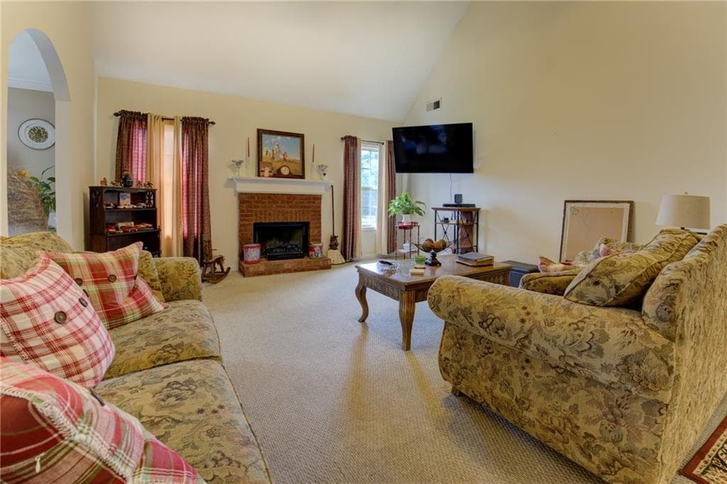 5 bedroom, 3 bathroom, 2,359 sq ft single family residence for sale at 413 Youth Jersey Road, Covington, GA 30014 — photo 8