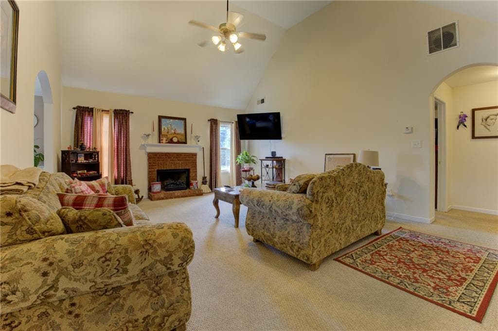 5 bedroom, 3 bathroom, 2,359 sq ft single family residence for sale at 413 Youth Jersey Road, Covington, GA 30014 — photo 9
