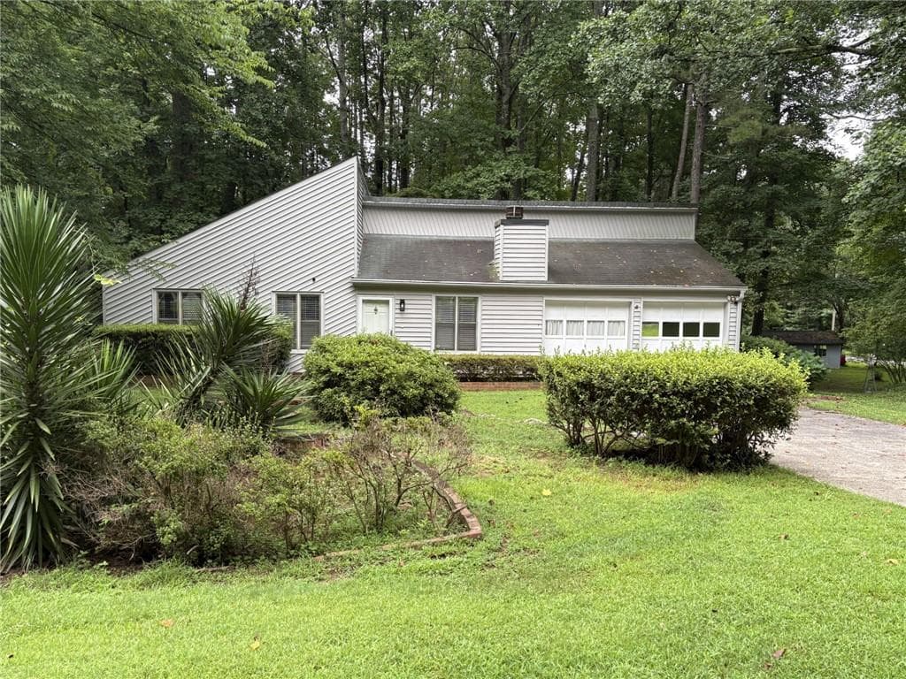3 bedroom, 2 bathroom single family residence for sale at 5506 Vaughn Road, Woodstock, GA 30188 — photo 1 of 20
