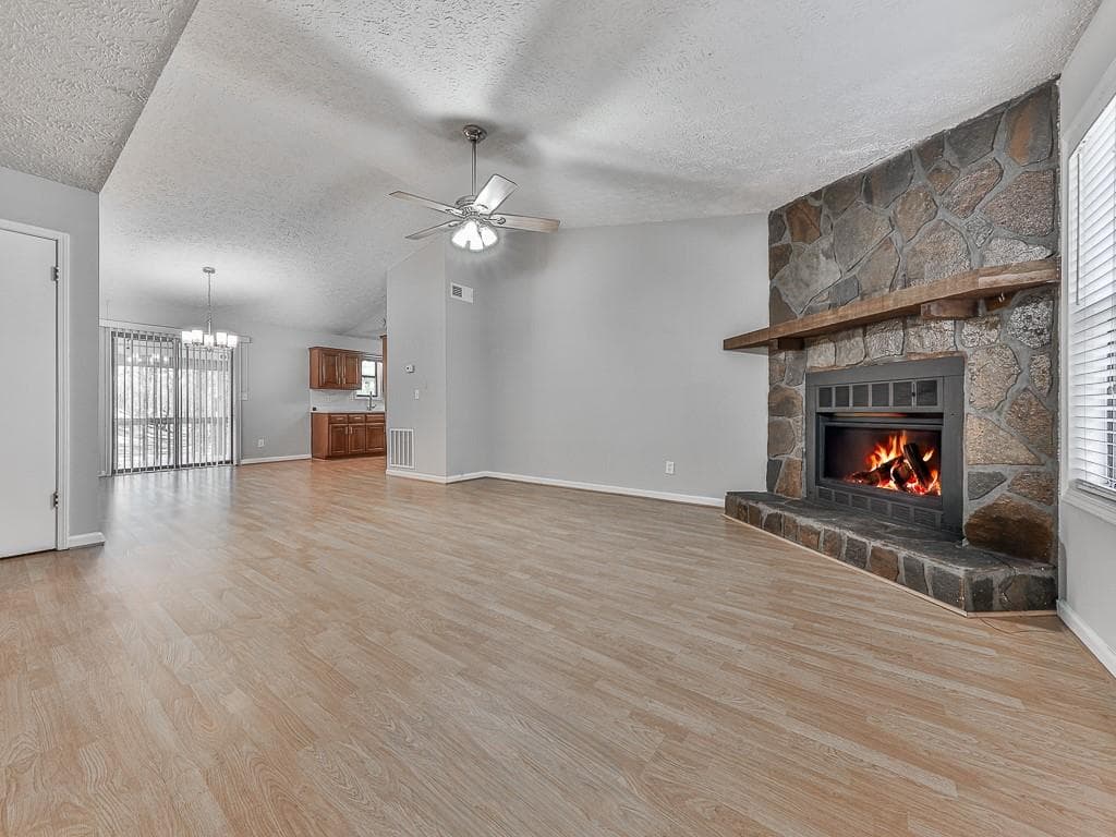 3 bedroom, 2 bathroom single family residence for sale at 5506 Vaughn Road, Woodstock, GA 30188 — photo 2