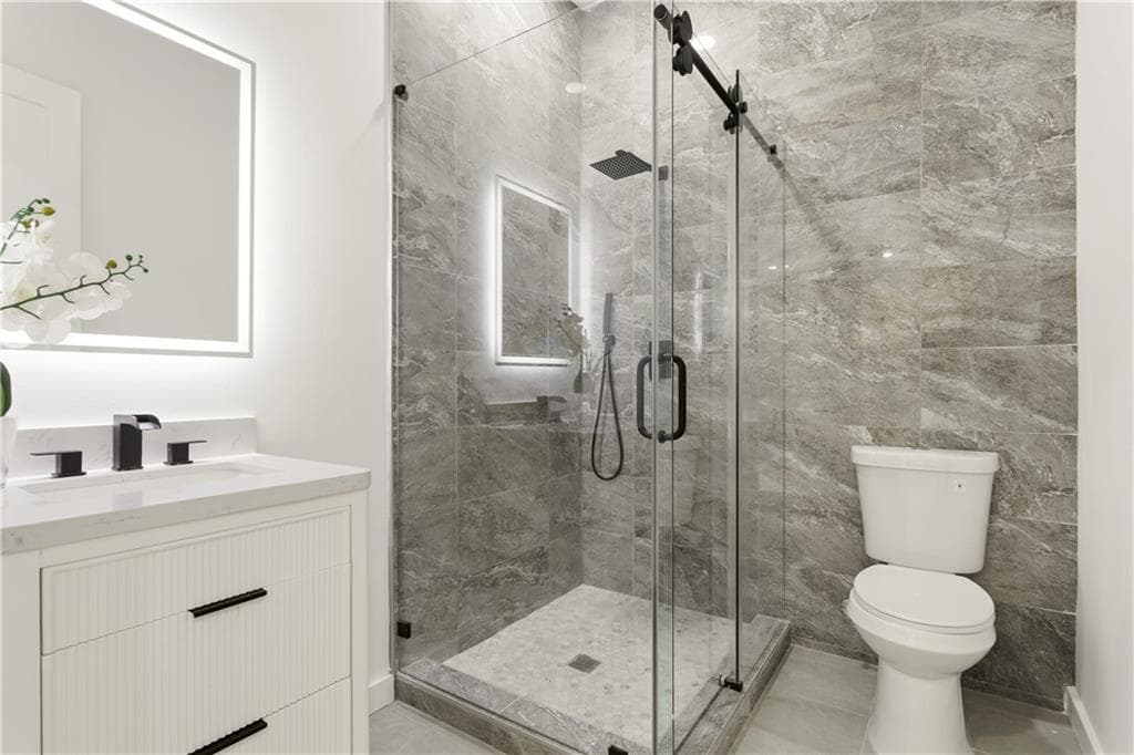 4 bedroom, 4 bathroom, 3,009 sq ft single family residence for sale at 1710 Browning Street, Atlanta, GA 30314 — photo 4