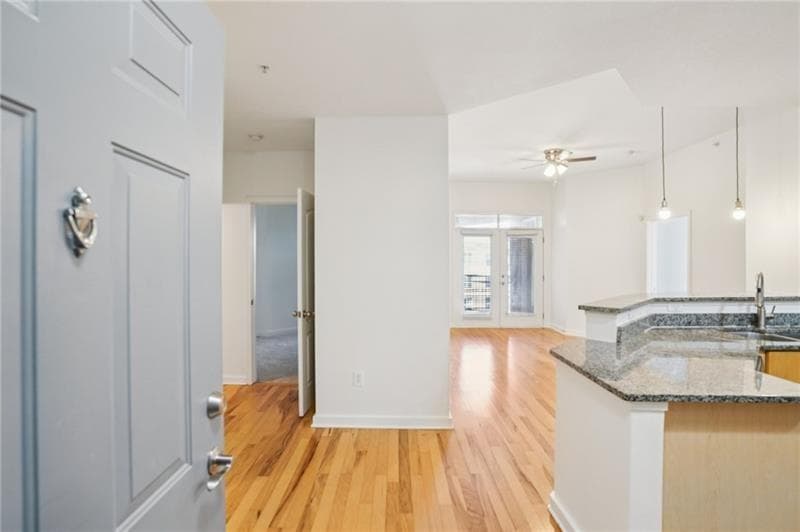 2 bedroom, 2 bathroom, 1,117 sq ft condominium for rent at 390 17th Street 6009, Atlanta, GA 30363 for $2,000 a month — photo 3