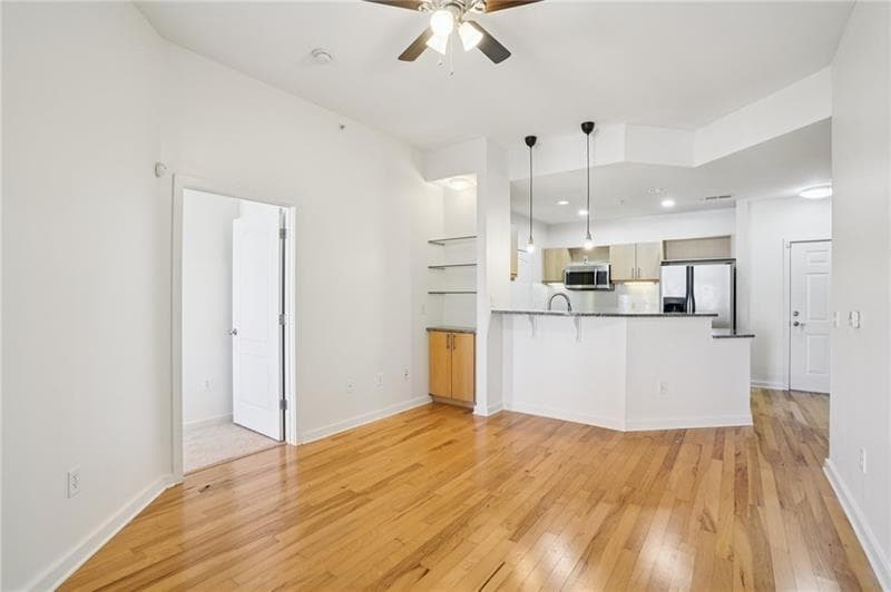 2 bedroom, 2 bathroom, 1,117 sq ft condominium for rent at 390 17th Street 6009, Atlanta, GA 30363 for $2,000 a month — photo 6