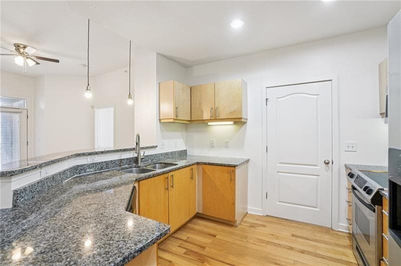 2 bedroom, 2 bathroom, 1,117 sq ft condominium for rent at 390 17th Street 6009, Atlanta, GA 30363 for $2,000 a month — photo 8