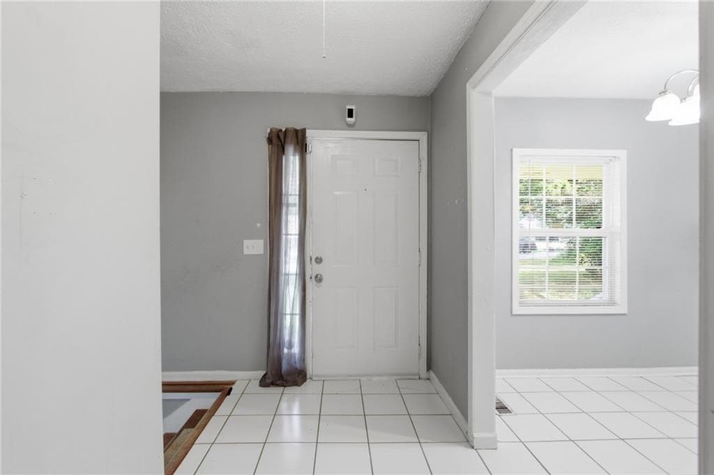 4 bedroom, 3 bathroom, 2,047 sq ft single family residence for sale at 1614 Devon Court, Stone Mountain, GA 30088 — photo 9