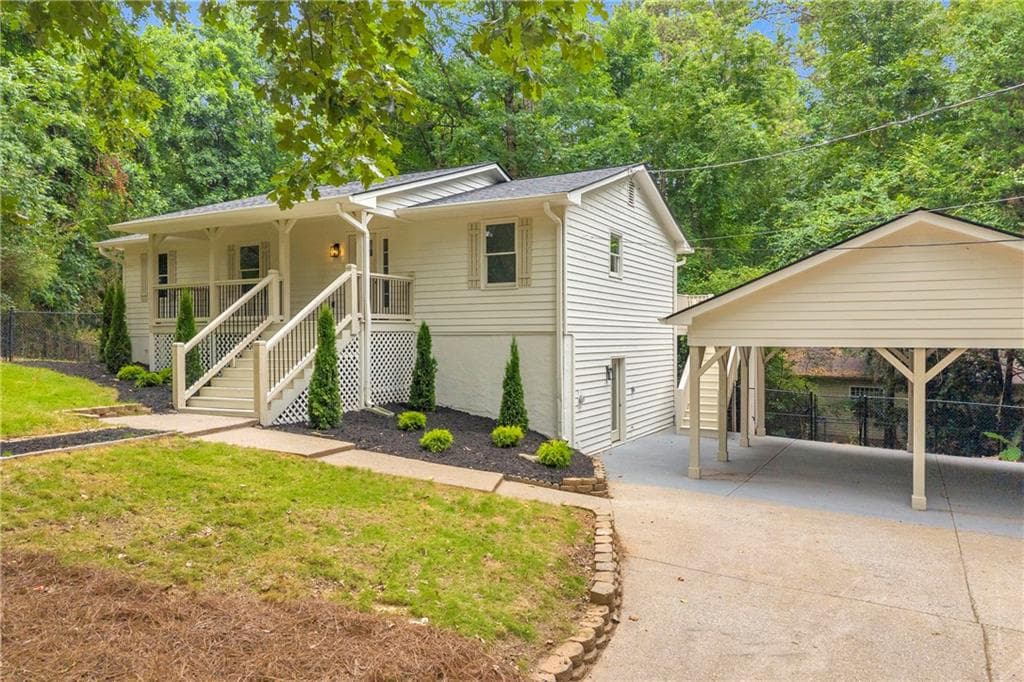 4 bedroom, 3 bathroom, 2,392 sq ft single family residence for sale at 2910 Hamilton Road, Cumming, GA 30041