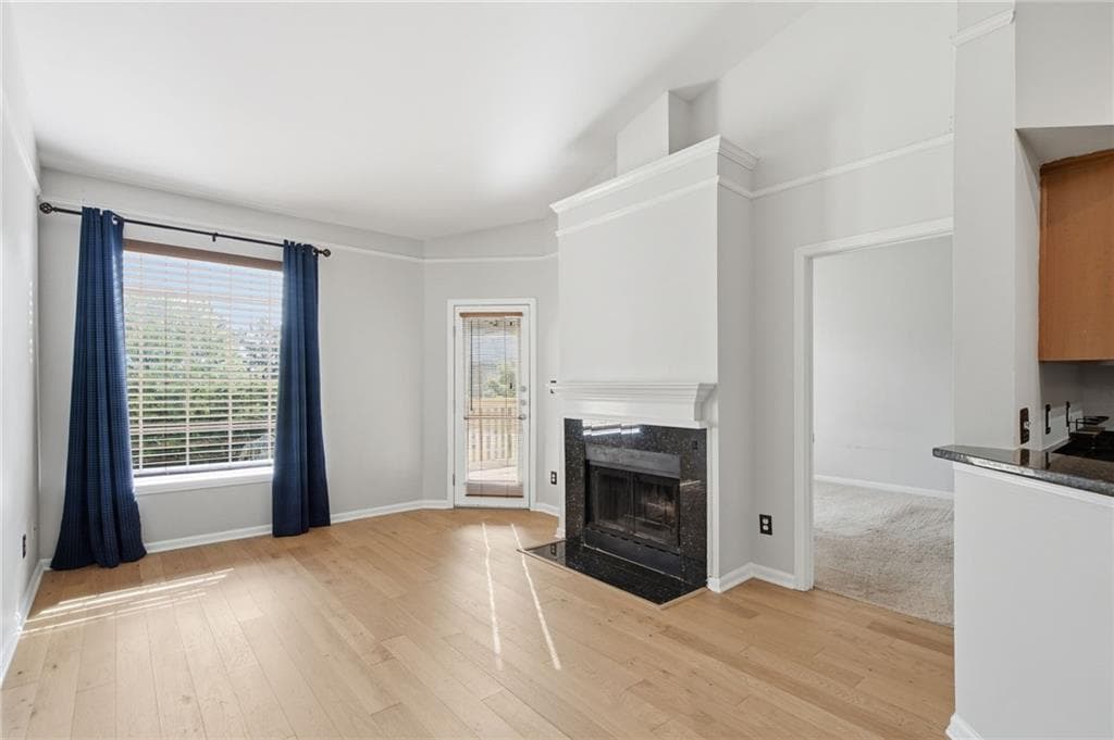 1 bedroom, 1 bathroom, 877 sq ft condominium under contract at 200 Renaissance Parkway 221, Atlanta, GA 30308 — photo 2