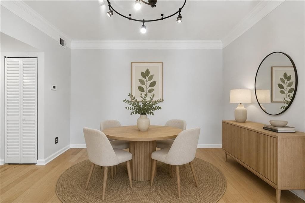 1 bedroom, 1 bathroom, 877 sq ft condominium under contract at 200 Renaissance Parkway 221, Atlanta, GA 30308 — photo 6