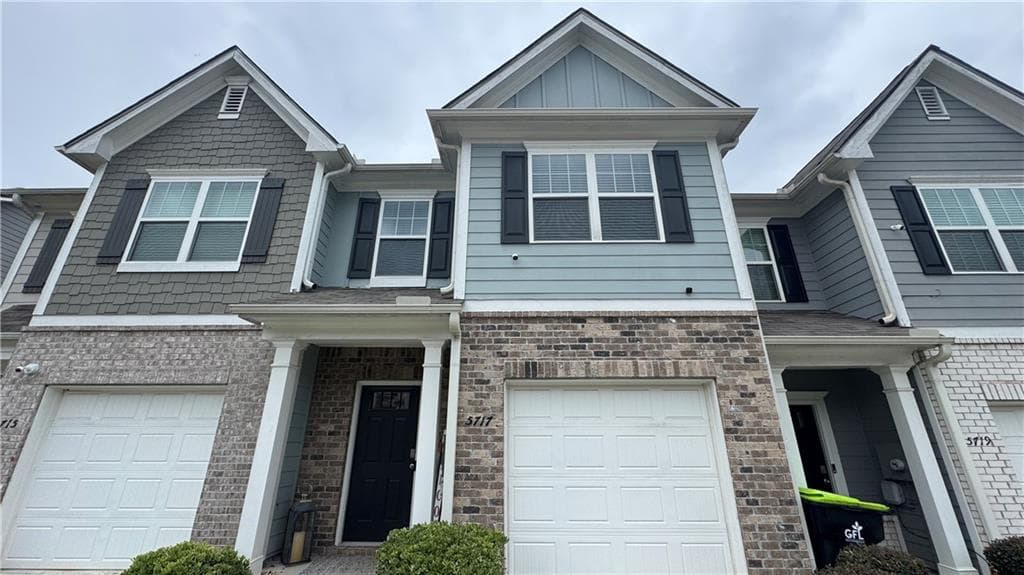 3 bedroom, 3 bathroom, 1,540 sq ft townhouse for rent at 5717 Union Pointe Drive, Union City, GA 30291 for $1,800 a month — photo 2