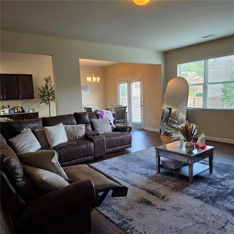 5 bedroom, 3 bathroom, 3,268 sq ft single family residence under contract at 605 Sturbridge Court, Mcdonough, GA 30253 — photo 9
