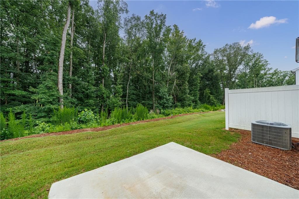 3 bedroom, 3 bathroom, 1,912 sq ft townhouse for rent at 5141 Sidney Square Drive, Flowery Branch, GA 30542 for $2,100 a month — photo 4