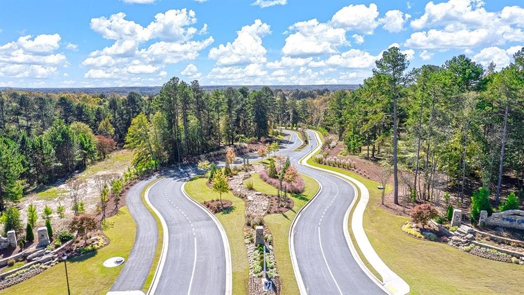 4 bedroom, 2 bathroom, 1,774 sq ft single family residence for sale at 570 Great Salt Lane, Hoschton, GA 30548 — photo 6