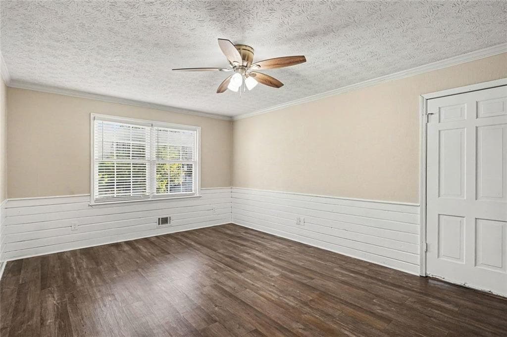 3 bedroom, 2 bathroom, 1,951 sq ft single family residence for sale at 7317 Deerwood Drive, Riverdale, GA 30296 — photo 9