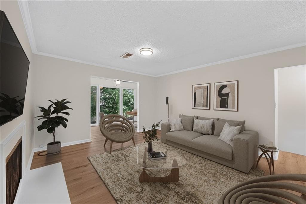2 bedroom, 2 bathroom, 1,166 sq ft condominium for sale at 1632 Roanoke Place, Marietta, GA 30067 — photo 3