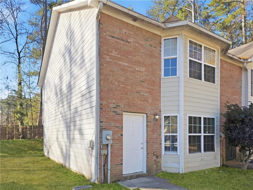 3 bedroom, 3 bathroom, 1,408 sq ft townhouse for rent at 5539 Pineridge Court, Forest Park, GA 30297 for $1,500 a month — photo 3