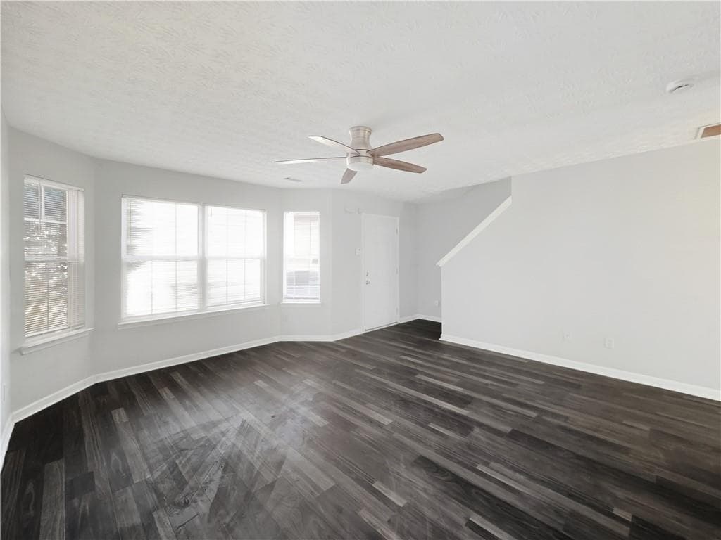 3 bedroom, 3 bathroom, 1,408 sq ft townhouse for rent at 5539 Pineridge Court, Forest Park, GA 30297 for $1,500 a month — photo 4