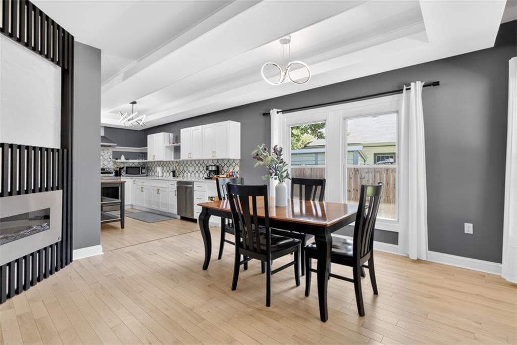 3 bedroom, 2 bathroom, 1,288 sq ft single family residence for sale at 670 Federal Terrace, Atlanta, GA 30315 — photo 7