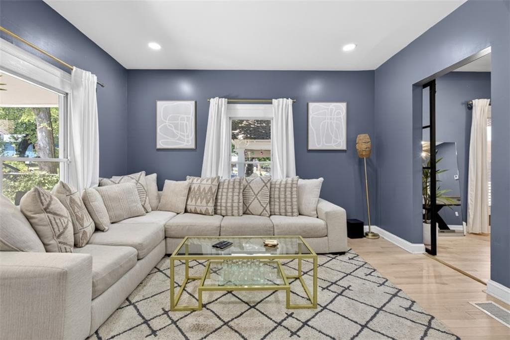3 bedroom, 2 bathroom, 1,288 sq ft single family residence for sale at 670 Federal Terrace, Atlanta, GA 30315 — photo 10