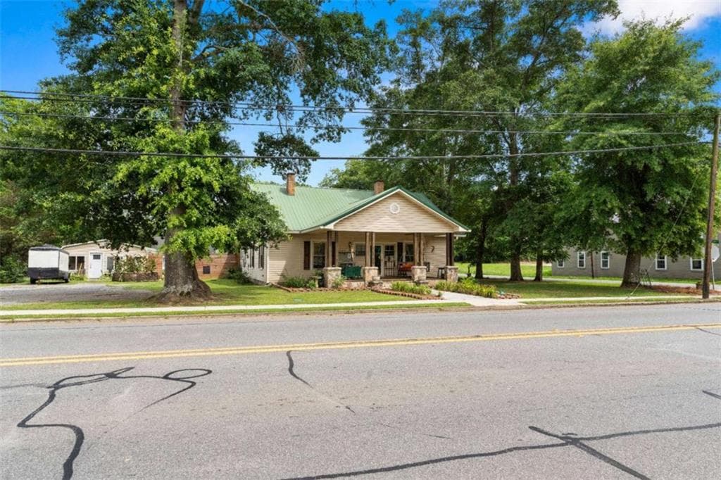 3 bedroom, 2 bathroom, 1,775 sq ft single family residence for sale at 17 Lyerly Dam Road, Lyerly, GA 30730 — photo 4